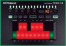 ROLAND TB-3 - Бас-синтезатор