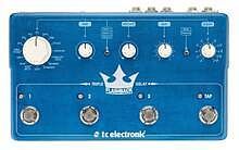 TC ELECTRONIC FLASHBACK TRIPLE DELAY - Гитарная педаль эффекта задержки (3 в 1)