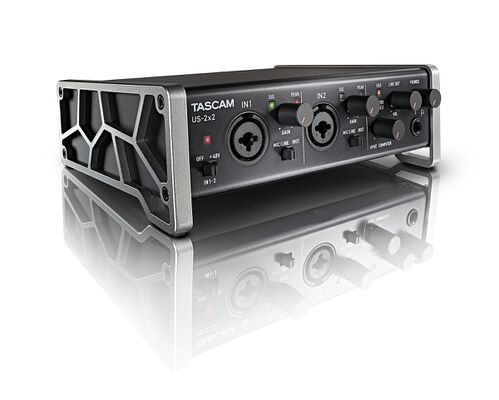 TASCAM US-2x2 - USB аудио/MIDI интерфейс